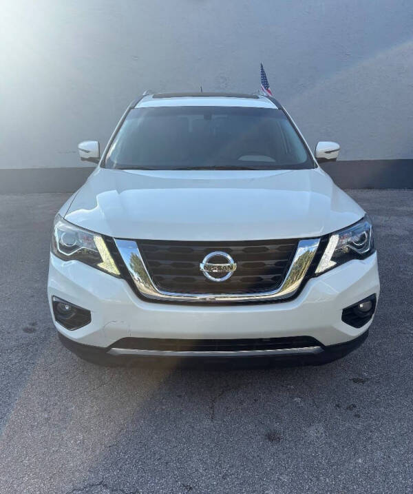 2017 Nissan Pathfinder Platinum