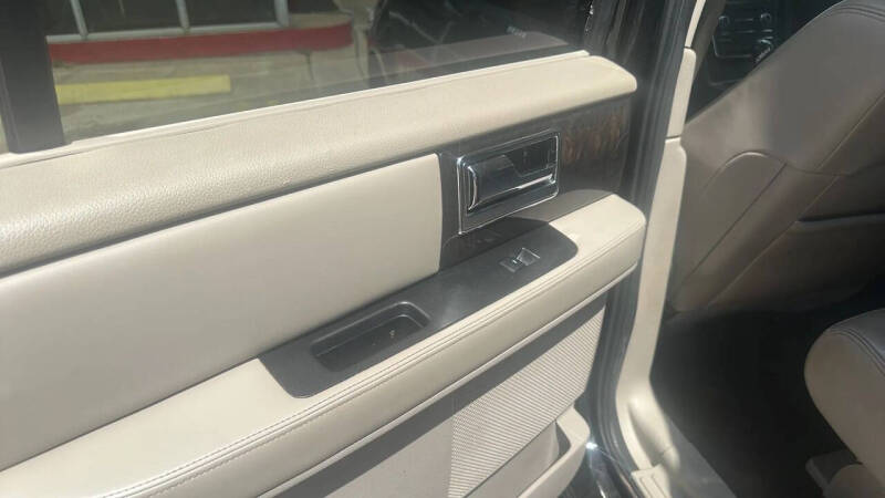 2017 Lincoln Navigator L Select