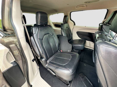 2018 Chrysler Pacifica Touring L Plus