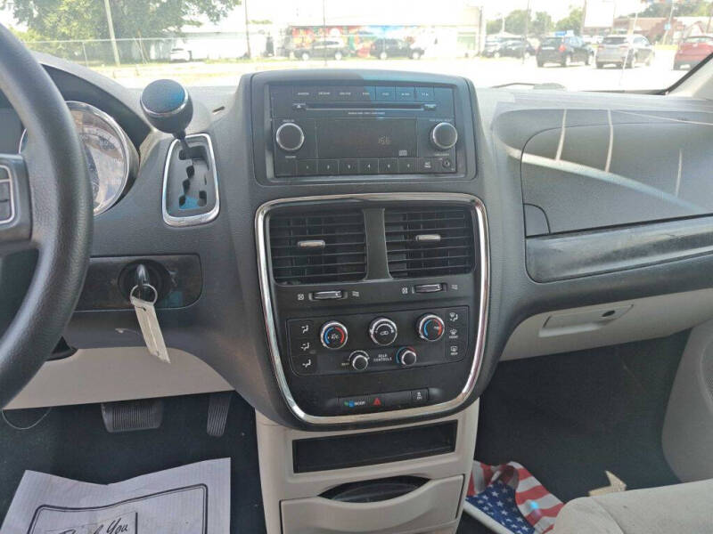 2013 Dodge Grand Caravan SE