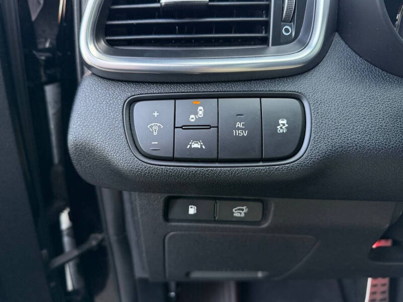 2017 Kia Sorento SX Limited V6