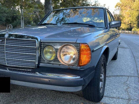 1983 Mercedes-Benz 300-Class