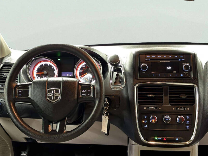 2016 Dodge Grand Caravan American Value Package