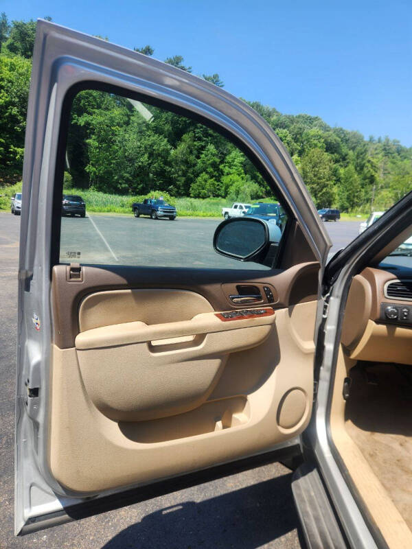 2011 GMC Yukon XL SLT