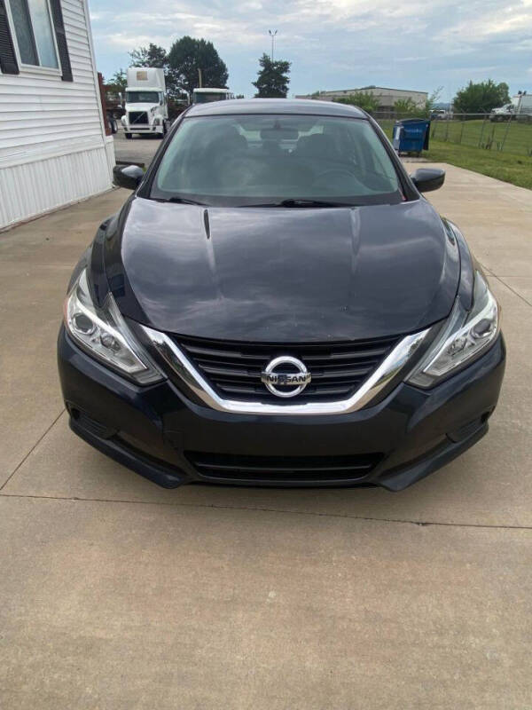 2017 Nissan Altima for sale at Carsland KC in Kansas City MO