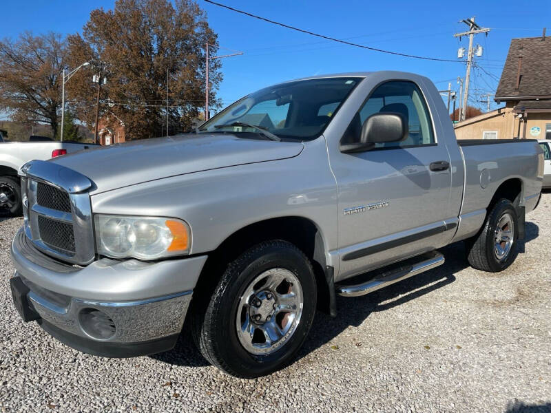 2005 Dodge Ram Pickup 1500 for sale at Easter Brothers Preowned Autos in Vienna WV