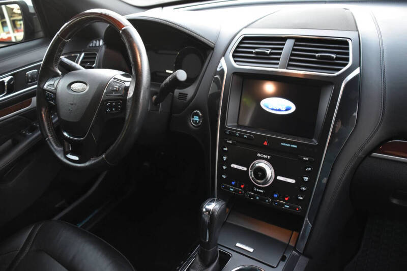 2019 Ford Explorer Platinum