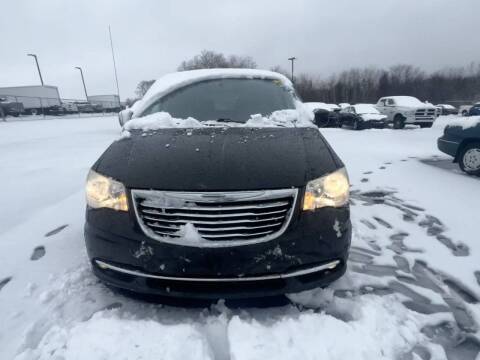 2013 Chrysler Town and Country for sale at Arak Auto Sales in Bourbonnais IL