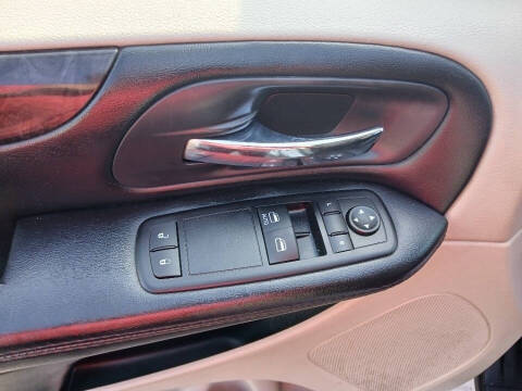 2015 RAM C/V