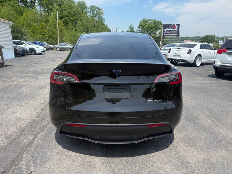 2023 Tesla Model Y Performance
