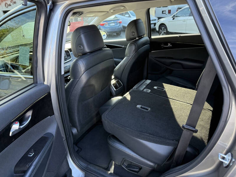 2017 Kia Sorento EX V6