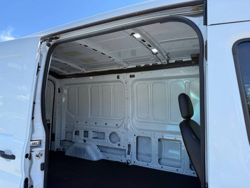 2020 Ford Transit 250