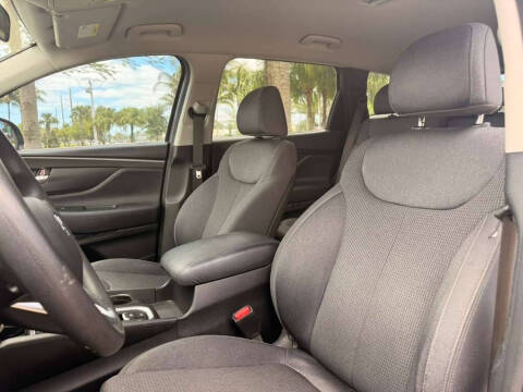 2019 Hyundai Santa Fe SE 2.4L