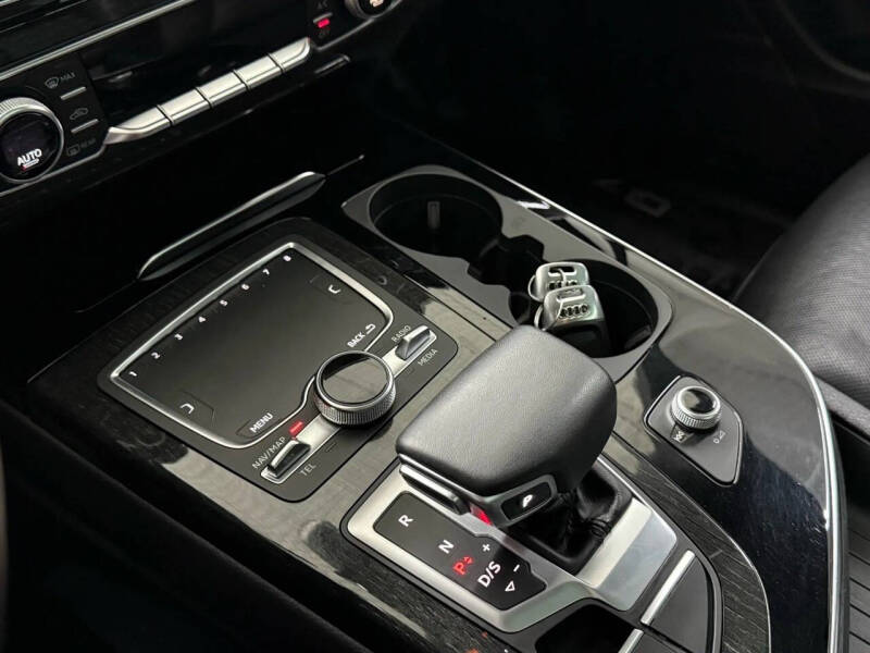 2019 Audi Q7 quattro Premium Plus 55 TFSI