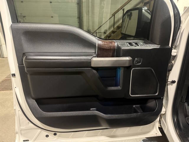 2017 Ford F-150 Platinum