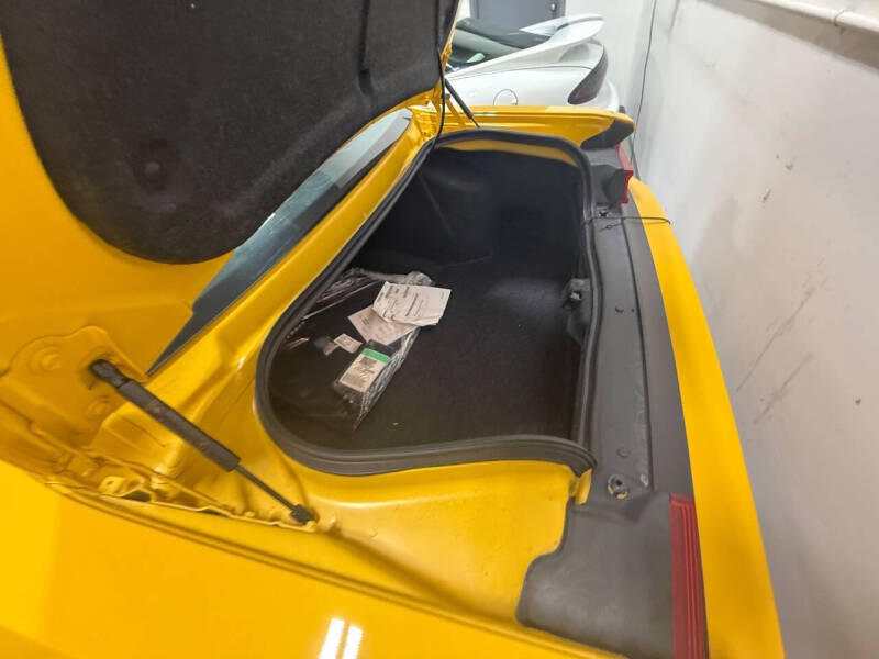 2012 Dodge Challenger SRT8 Yellow Jacket