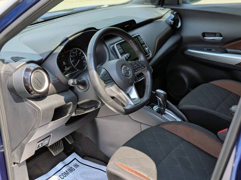 2020 Nissan Kicks SR