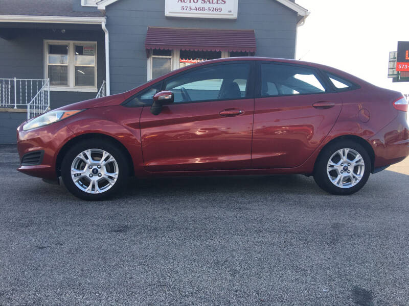 2015 Ford Fiesta for sale at Village Motors in Sullivan MO