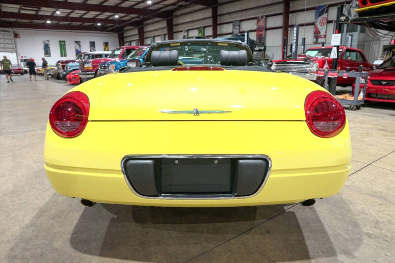 2002 Ford Thunderbird Deluxe