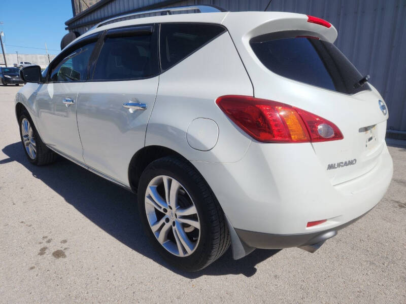 2010 Nissan Murano LE