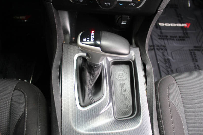 2017 Dodge Charger SXT