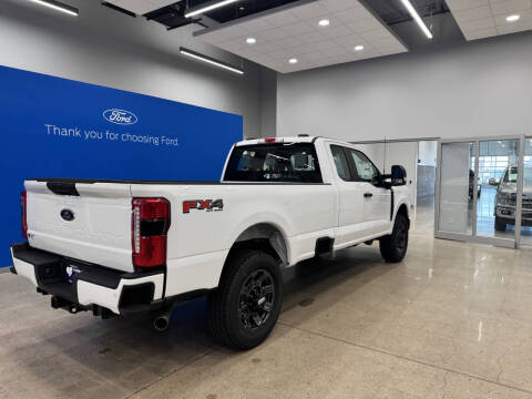 2025 Ford F-350 Super Duty XL
