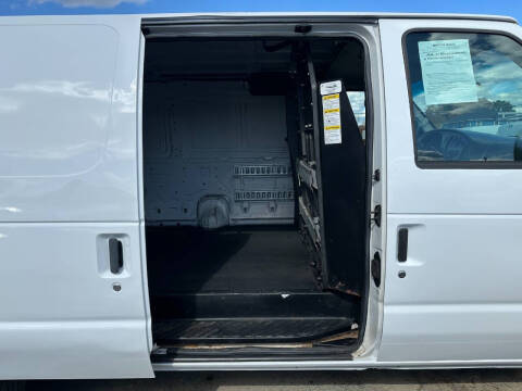 2008 Ford E-Series E-250