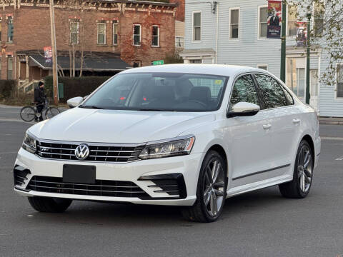 2016 Volkswagen Passat 1.8T R-Line
