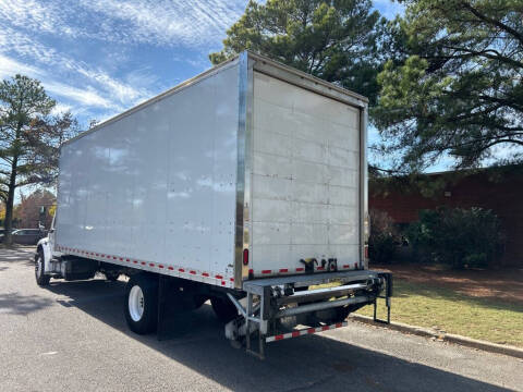 2020 Freightliner M2 106