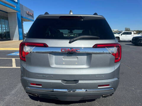 2023 GMC Acadia Denali