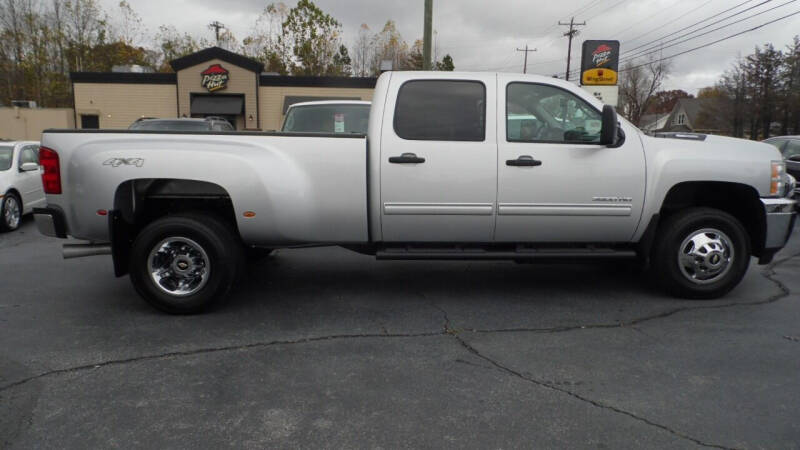 2013 Chevrolet Silverado 3500HD for sale at G AND J MOTORS in Elkin NC
