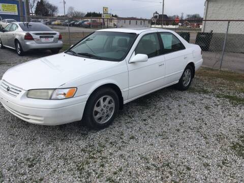 1999 Toyota Camry for sale at B AND S AUTO SALES in Meridianville AL
