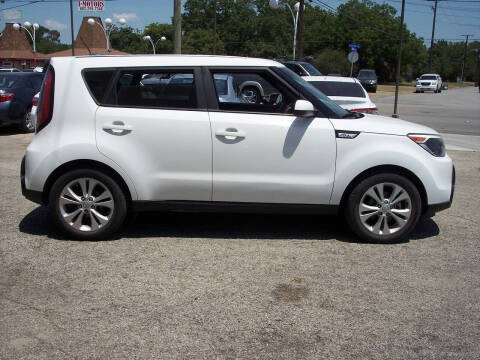 2016 Kia Soul +