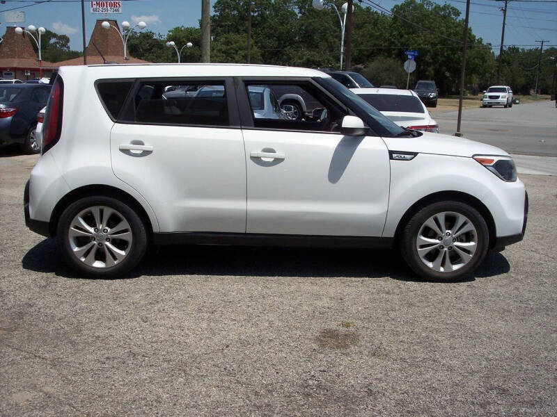 2016 Kia Soul +