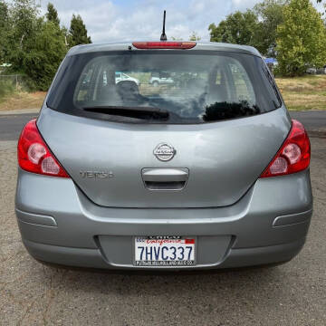 2010 Nissan Versa 1.8 S