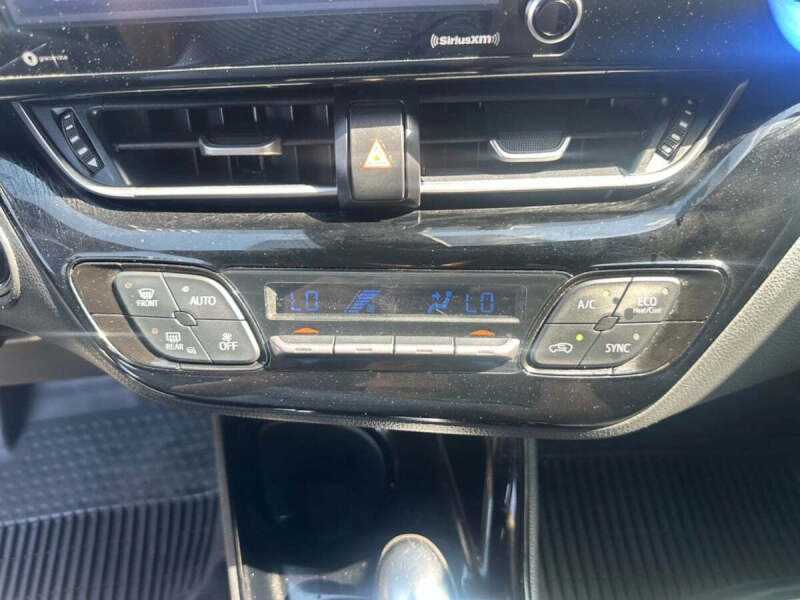 2021 Toyota C-HR XLE