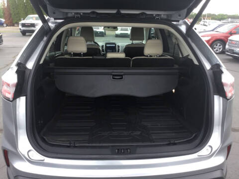2021 Ford Edge Titanium