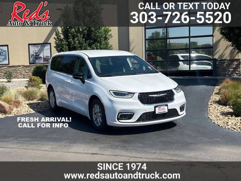 2024 Chrysler Pacifica Touring L