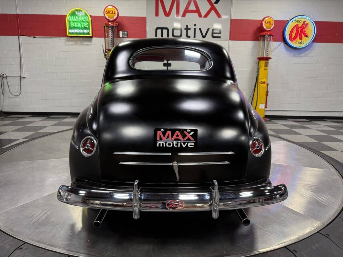 1946 Ford Coupe 23