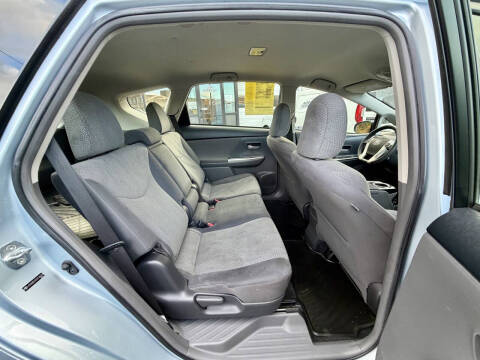 2012 Toyota Prius v Five