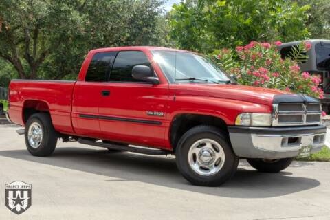 2001 Dodge Ram Pickup 2500 for sale at SELECT JEEPS INC in League City TX