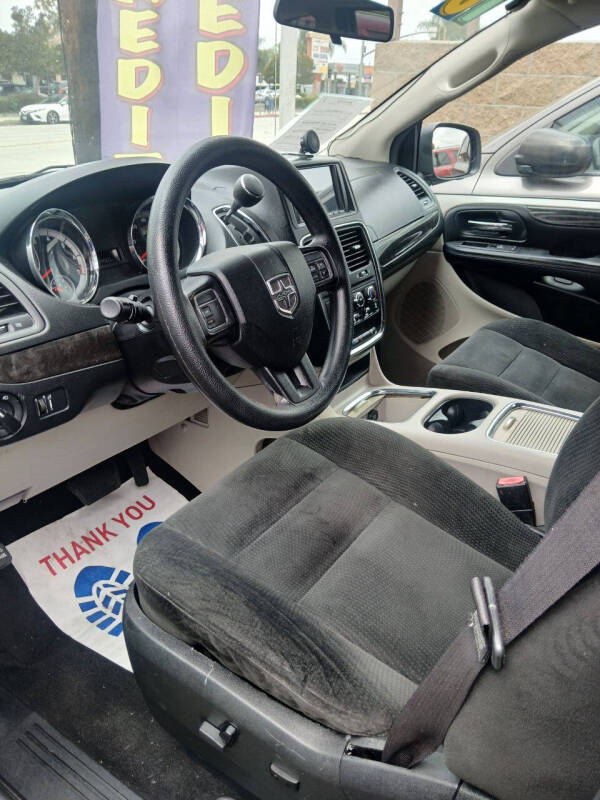 2016 Dodge Grand Caravan SXT Plus