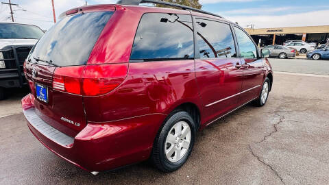 2005 Toyota Sienna LE 7 Passenger