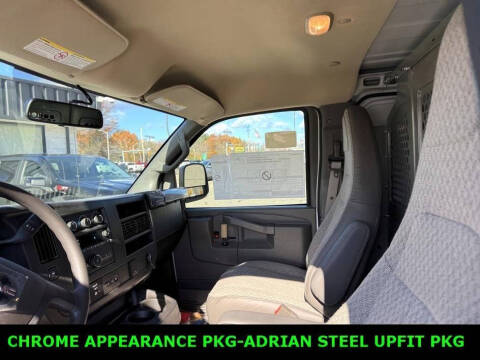 2025 GMC Savana 2500