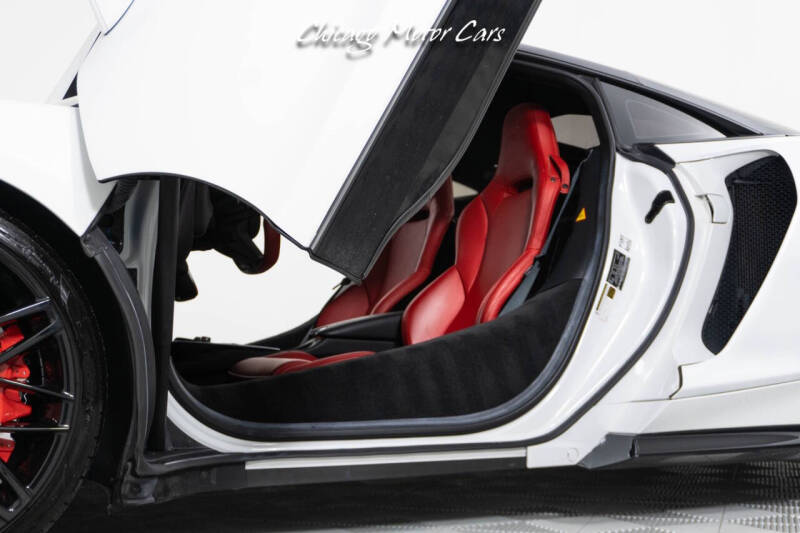 2023 McLaren GT