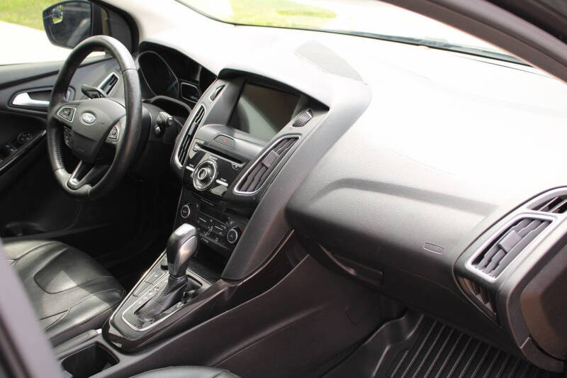 2018 Ford Focus Titanium