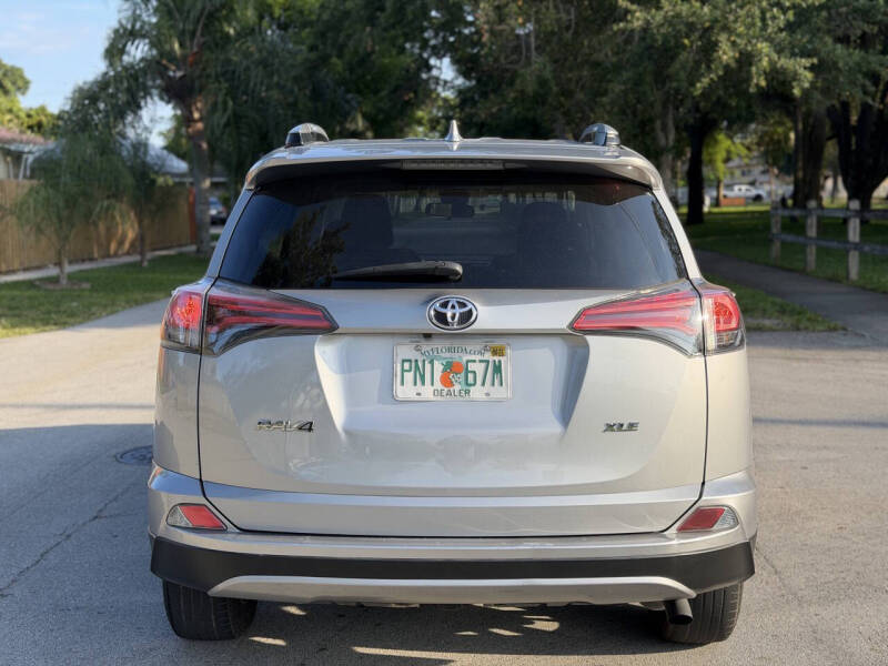 2018 Toyota RAV4 XLE