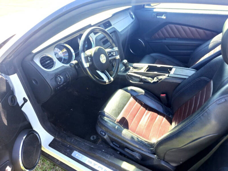 2012 Ford Mustang V6 Premium