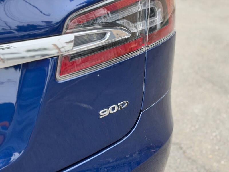 2016 Tesla Model S 90D