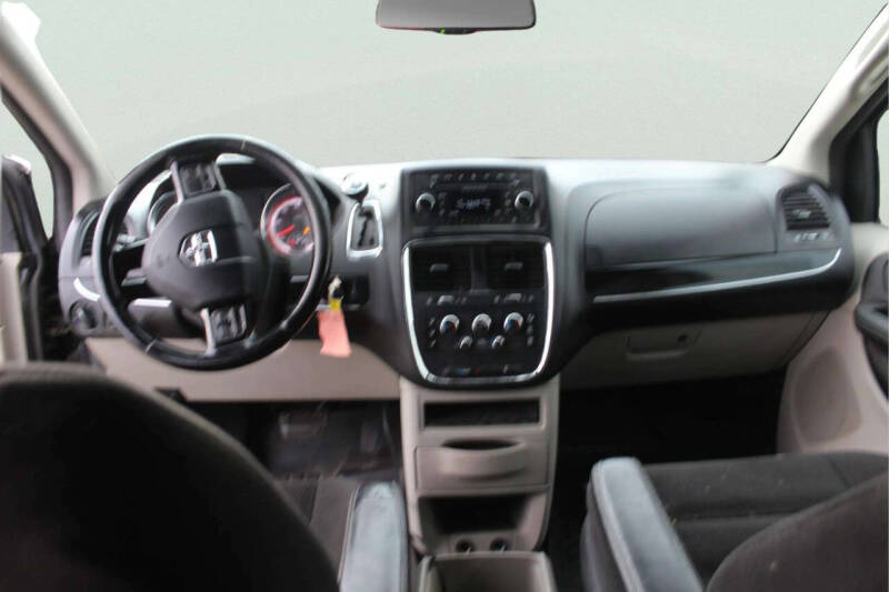 2014 Dodge Grand Caravan American Value Package
